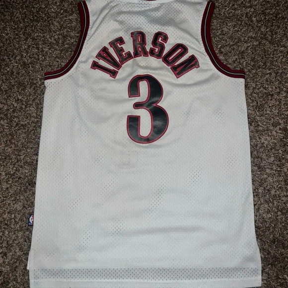 adidas White and Maroon Philadelphia 76ers Allen Iverson #3 Jersey - Picture 4 of 4